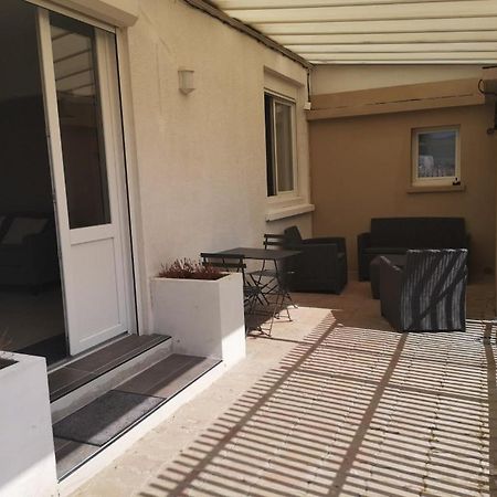 Appartement 2 Pieces Avec Terrasse Proche Mer Et Commerces Ouistreham Luaran gambar